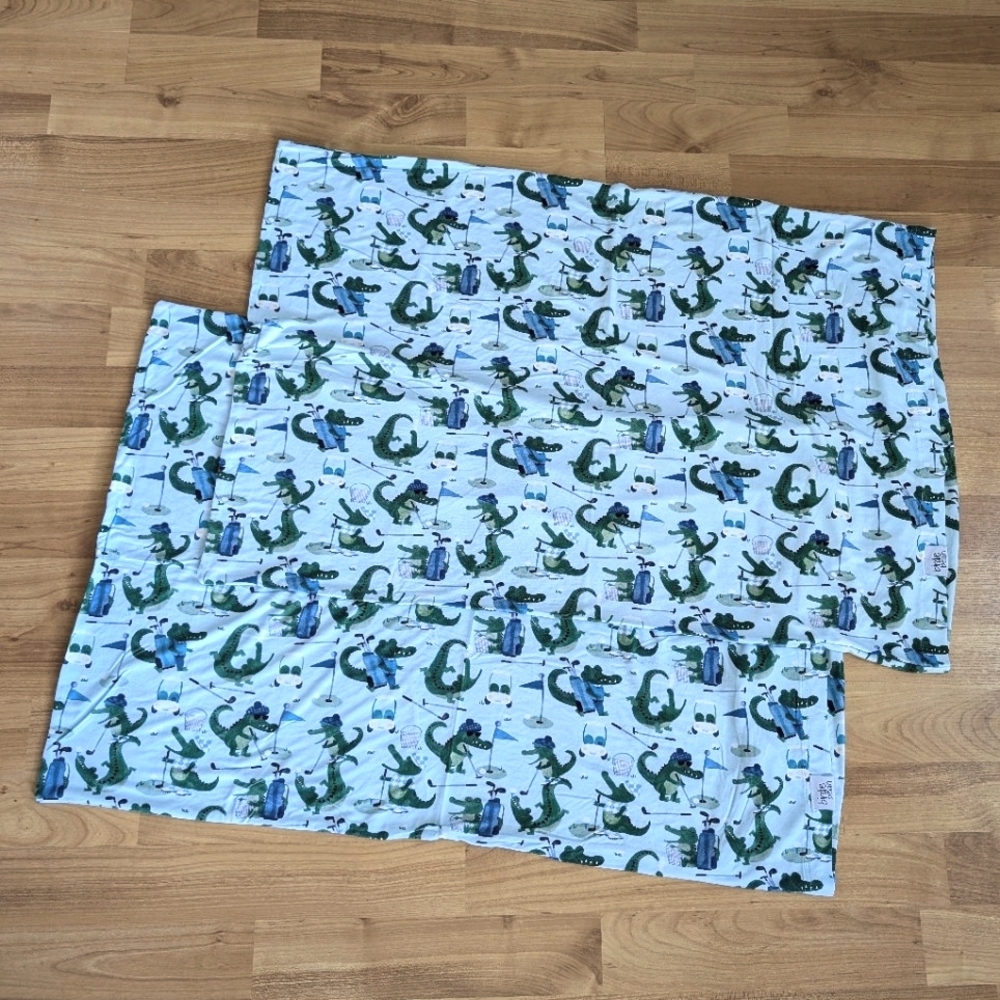 NWOT Birdie Bean Set Bamboo Gator Golf Pillow Case